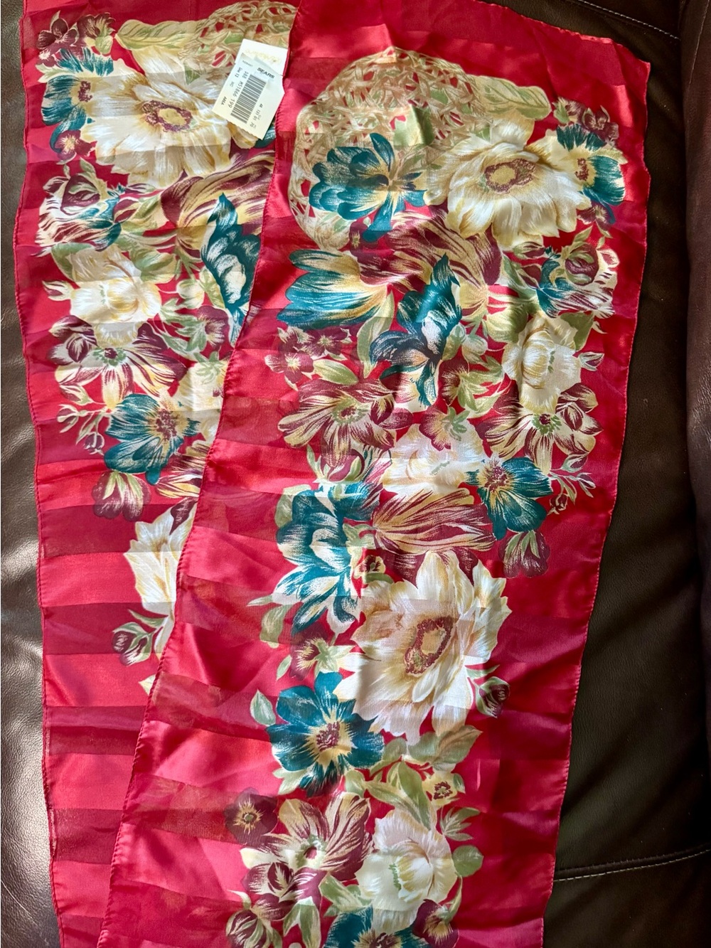 Vintage Berkshire Scarf Made in Italy Red Floral Pleated NWT